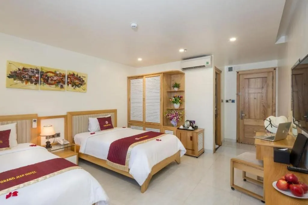 Grand Jeep Hotel Danang